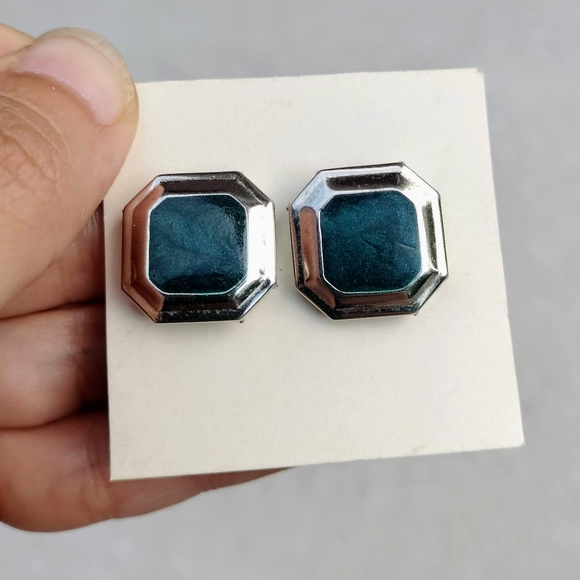 Women's Octagon Stud Earrings - Picture 2 of 3